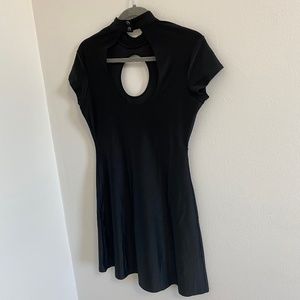 BLACK LE CHATEAU MINI DRESS